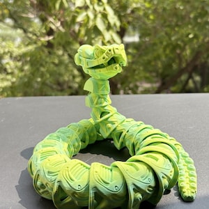 3D Printed Articulated Rattlesnake: Poseable STEM Toy, Desk Decor