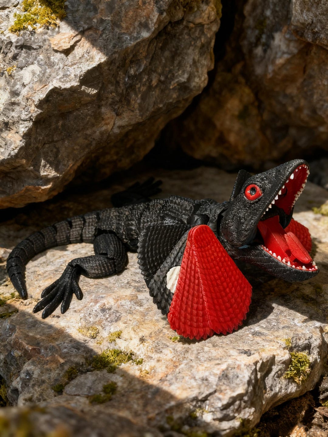 3D Printed Frilled Neck Lizard Statue, Black Scales, Dinosaur Gift