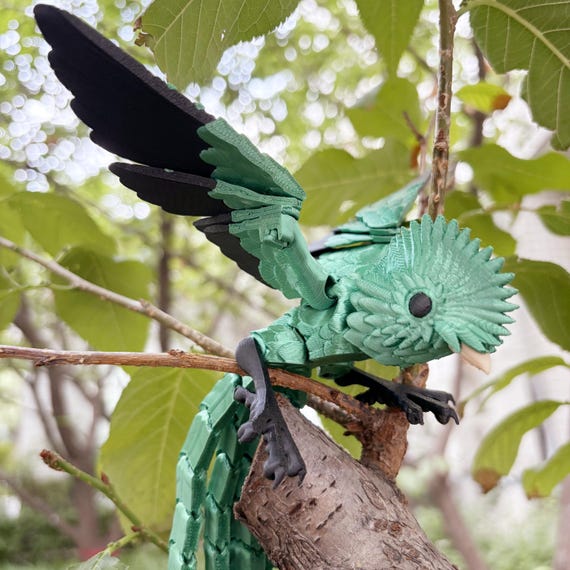 3D Printed Conure Parrot: Articulated Bird Model, Vibrant Green