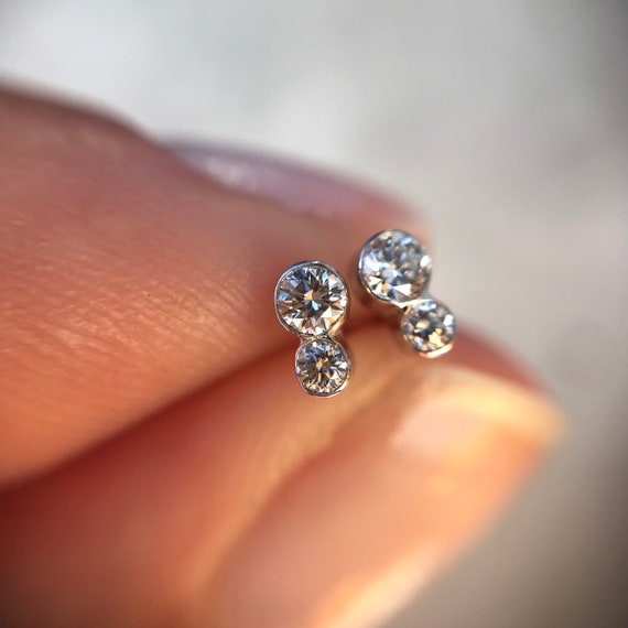 Super Tiny Micro Diamond Earring Nose Stud 1.2mm 1.7mm 2.2mm Dainty Gold  Silver Crystal Stud - Etsy | Tiny diamond earrings, Silver earrings studs,  Stud earrings