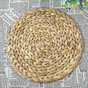 Placemats ,Round crocheted placemats, Table mats , Placemats