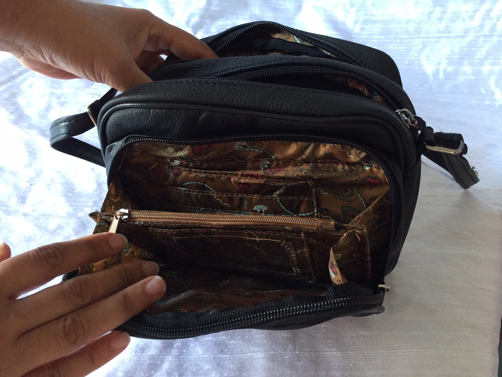 Leather black crossbody purse bag boxy, 3 zippered roomy compartments