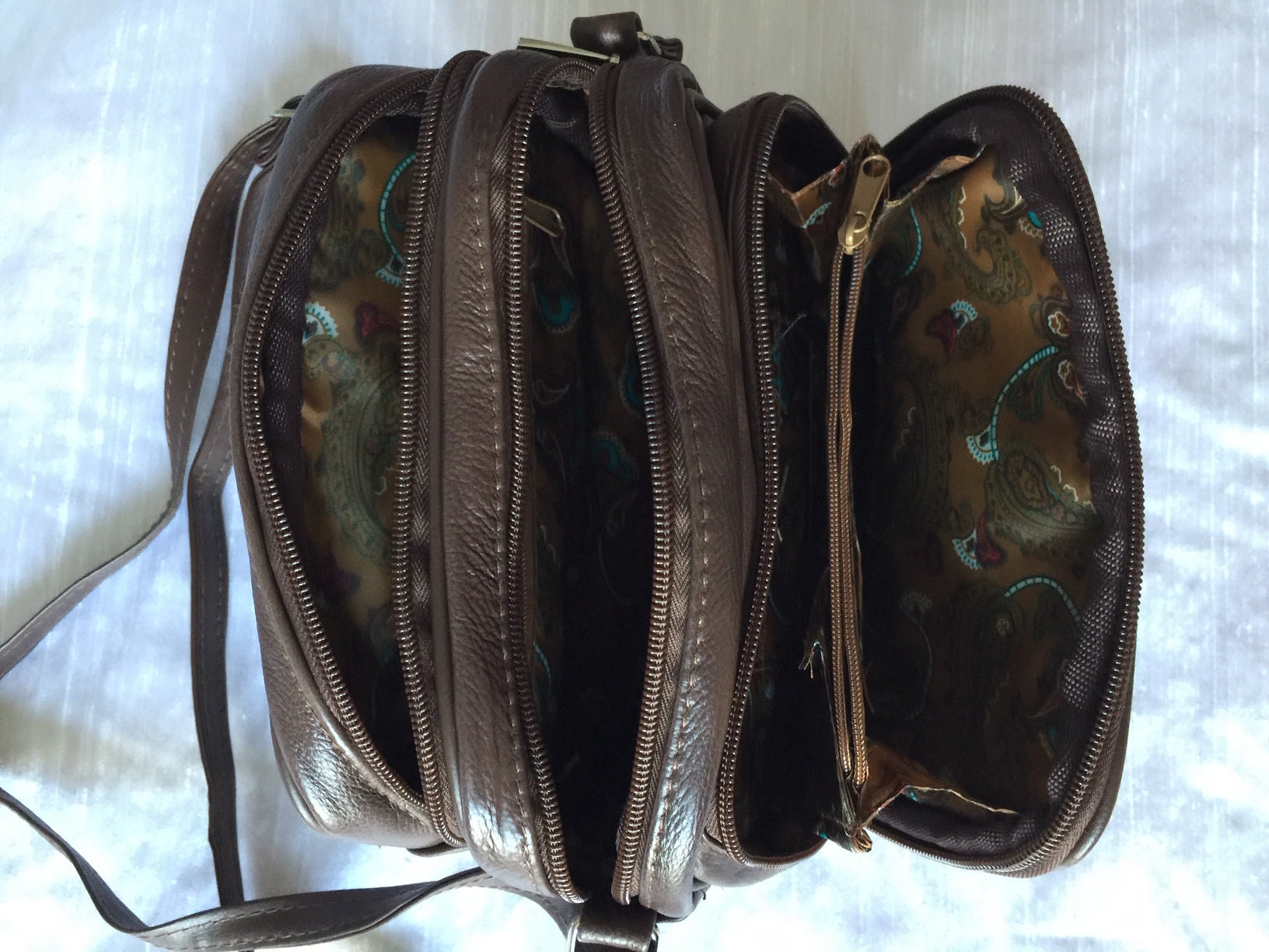 purse with 3 zippered compartments