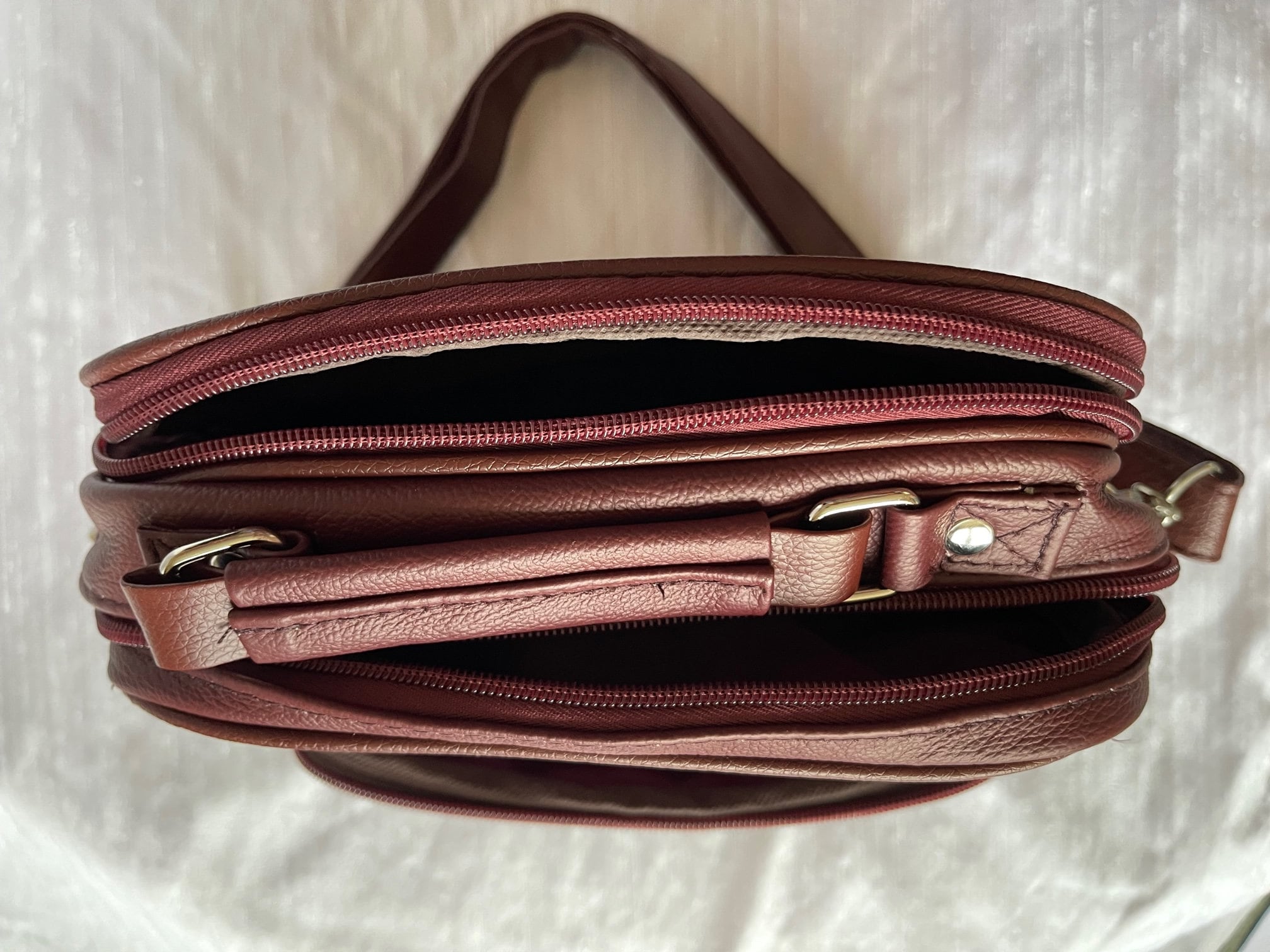 Relic Gold Metallic Shimmer Fabric Medium 3 Pocket Shoulder Bag Purse  Handbag | eBay
