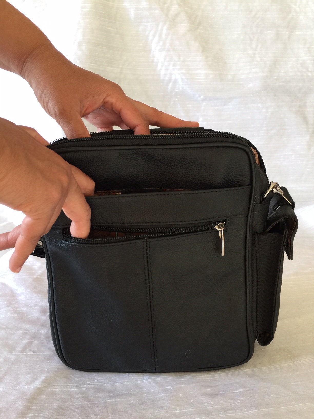 lv sarah purse