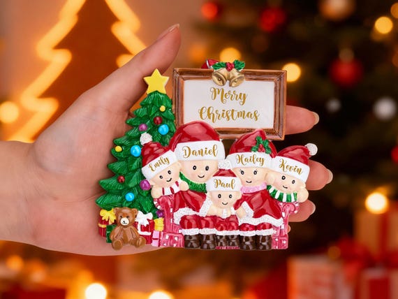 Personalized Christmas Ornament with Family Name 2025 Christmas Tree Ornament family of 3, 4, 5, Engraved Resin Ornaments Christmas Decor