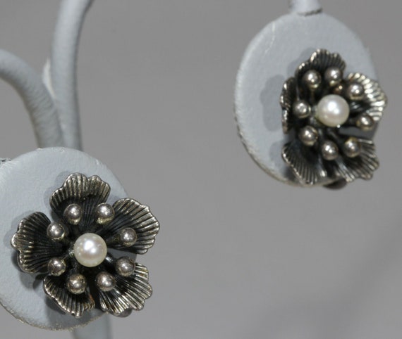 Vintage Napier Sterling Silver Fine Pearl Flower … - image 3