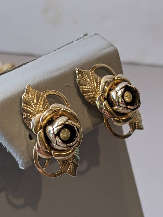 Vintage Gold Filled Rose Screwback Rhinestone Ear… - image 3