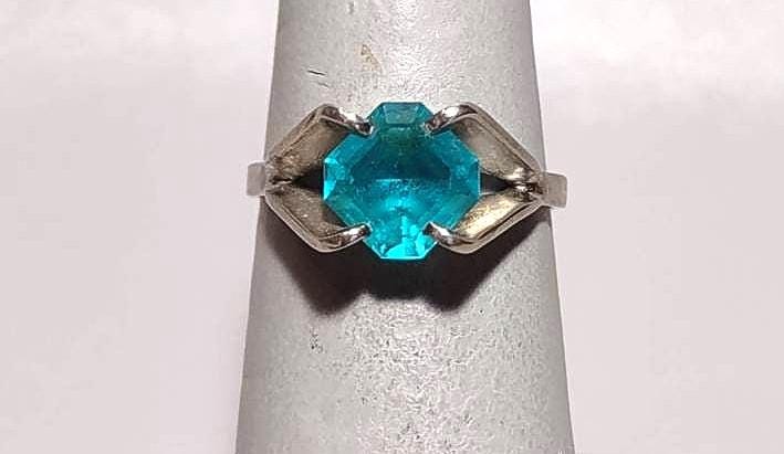 Modernist Blue Green Quartz Ring-sterling Silver Solitaire