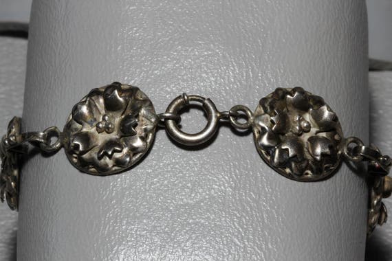 Vintage Sterling Silver Repousse Flower Link Pane… - image 3