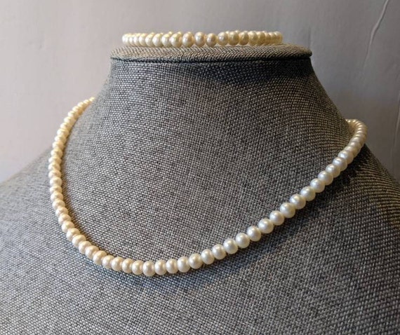 JCM Jacmel Mauritius Freshwater Pearl Necklace an… - image 2