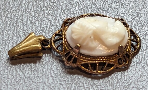 Antique Shell Cameo Pendant-Carved Shell Cameo in… - image 5