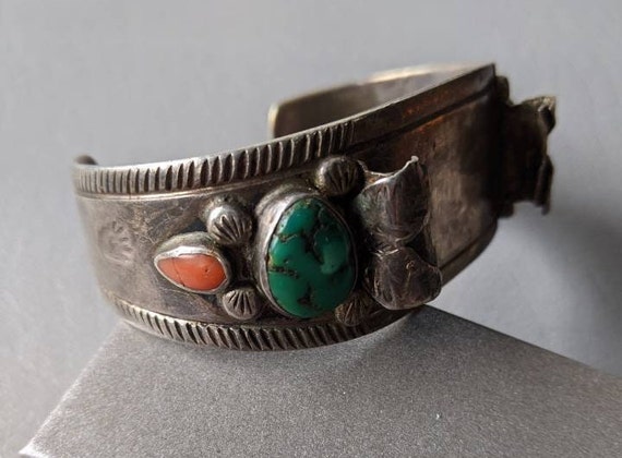 Native American Rare Vintage Cochiti Turquoise Sterling Silver Necklace Native American Rare Vintage Cochiti Turquoise Sterling Silver Necklace