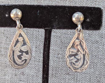 Vintage Guatemalan 900 Silver Quetzal Bird Earrings - Screw Back