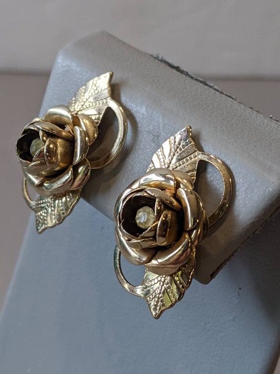 Vintage Gold Filled Rose Screwback Rhinestone Ear… - image 2