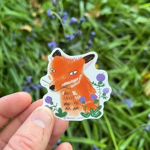 Sticker renard roux et chardon. Animal mignon, créature des bois pour orner vos journaux, agendas et cahiers. Cadeau idéal pour les amoureux de la nature.