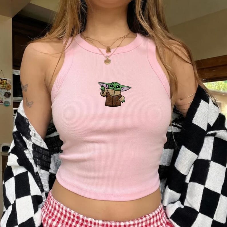 ベビーヨーダ刺繍タンクトップ、かわいいグログクロップトップ、スターウォーズ風ベビーTシャツ、ミニマルなディズニーリブタンクトップギフト 画像 2