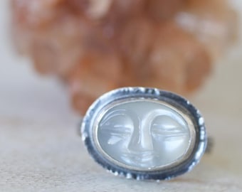 Moonstone Man In the Moon Sterling Silver Cocktail Ring... Size 7.75, Size 8... Kismet