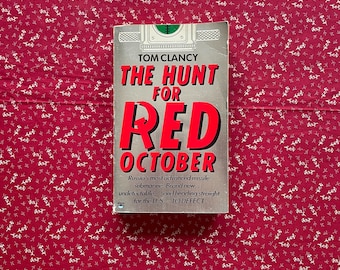 La caza del Octubre Rojo - Libro de bolsillo clásico de Tom Clancy.