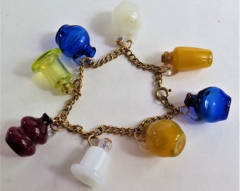 Vintage Estate Charm Bracelet 8  Mini Jugs w/Corks 1 Vaseline Glass on Gold Chain