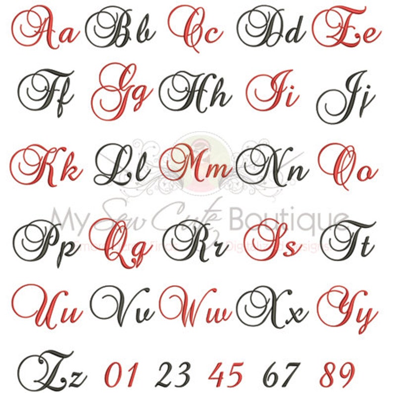 以下が含まれることがあります： 黒と赤の筆記体文字と数字のセット。文字は飾り文字で書かれています。数字はシンプルなフォントです。