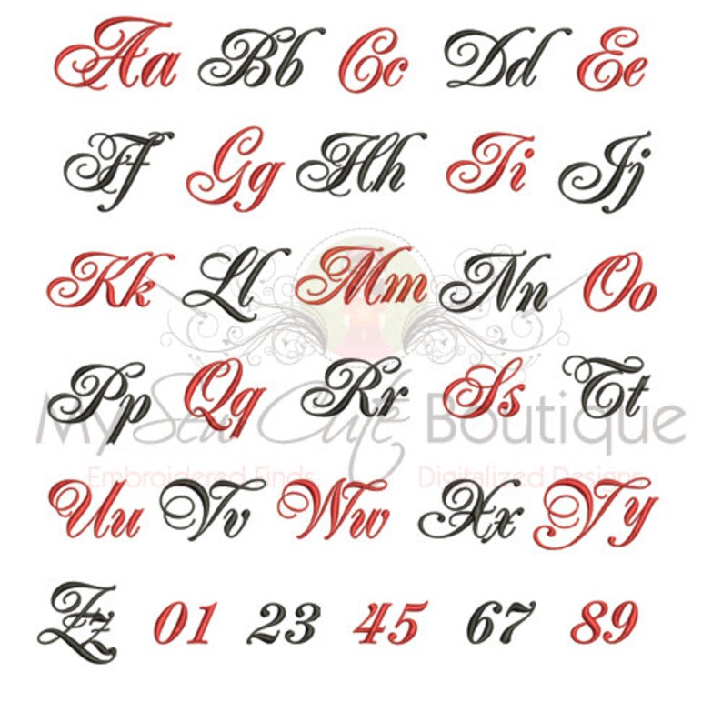 Puede incluir: Un alfabeto en cursiva negro y rojo con letras may&uacute;sculas, letras min&uacute;sculas y n&uacute;meros del 0 al 9. Las letras est&aacute;n estilizadas con florituras y remolinos.