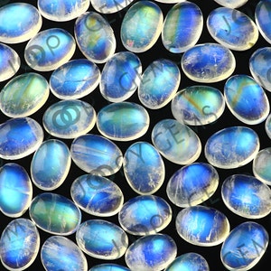 Regenboogmaansteen cabochon 7 x 5 mm ovaal AB-gehalte – per steen