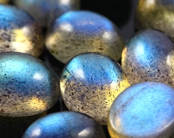 Labradorite Cabochon 8x6mm Oval - per stone