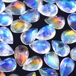 Regenbogen Mondstein Rose Cabochon 6 x 4 mm Pear - AA grade