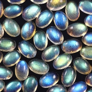 Labradorite Cabochon 6x4mm Oval - per stone