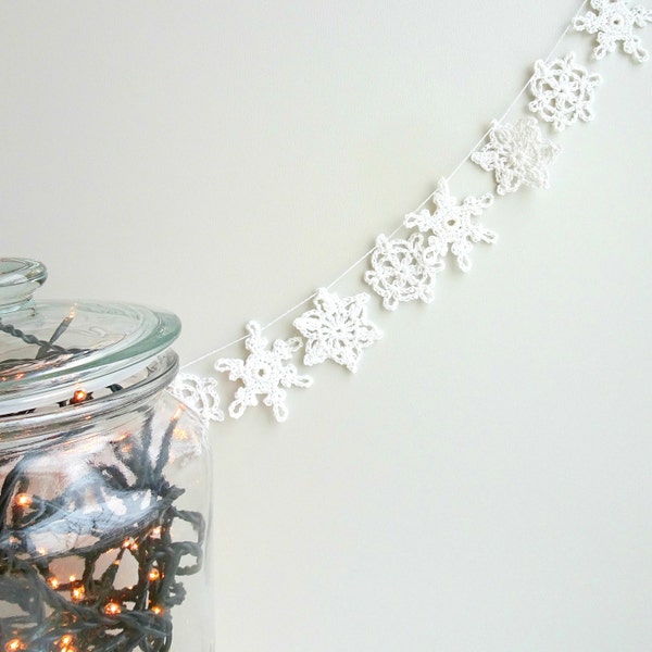 Snowflakes garland - crochet Christmas garland - Christmas decorations - small snowflakes decor - white winter garland ~ 31 inches