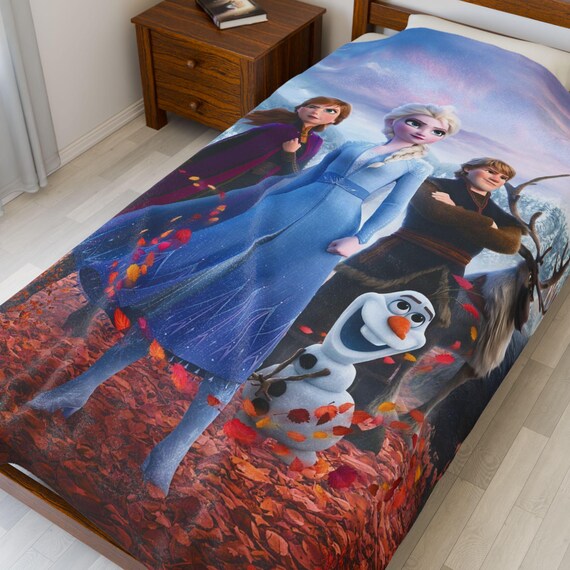 Amazon.com: Disney Frozen 2 Kids Bedding Super Soft Plush  FROZEN MICROVELVET BLANKET main image 1