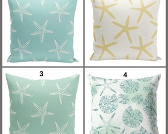 Housse de coussin étoiles de mer et coquillages 18 x 18 | Coussin côtier beige turquoise et vert menthe | Décoration estivale de maison de plage | Accent de style marin océanique