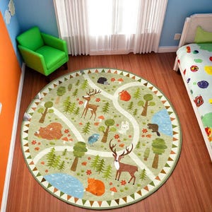 Woodland Road Spielteppich - Waldtiere Abenteuerteppich - Fantasievoller rutschfester Kinderteppich - Waschbar weich