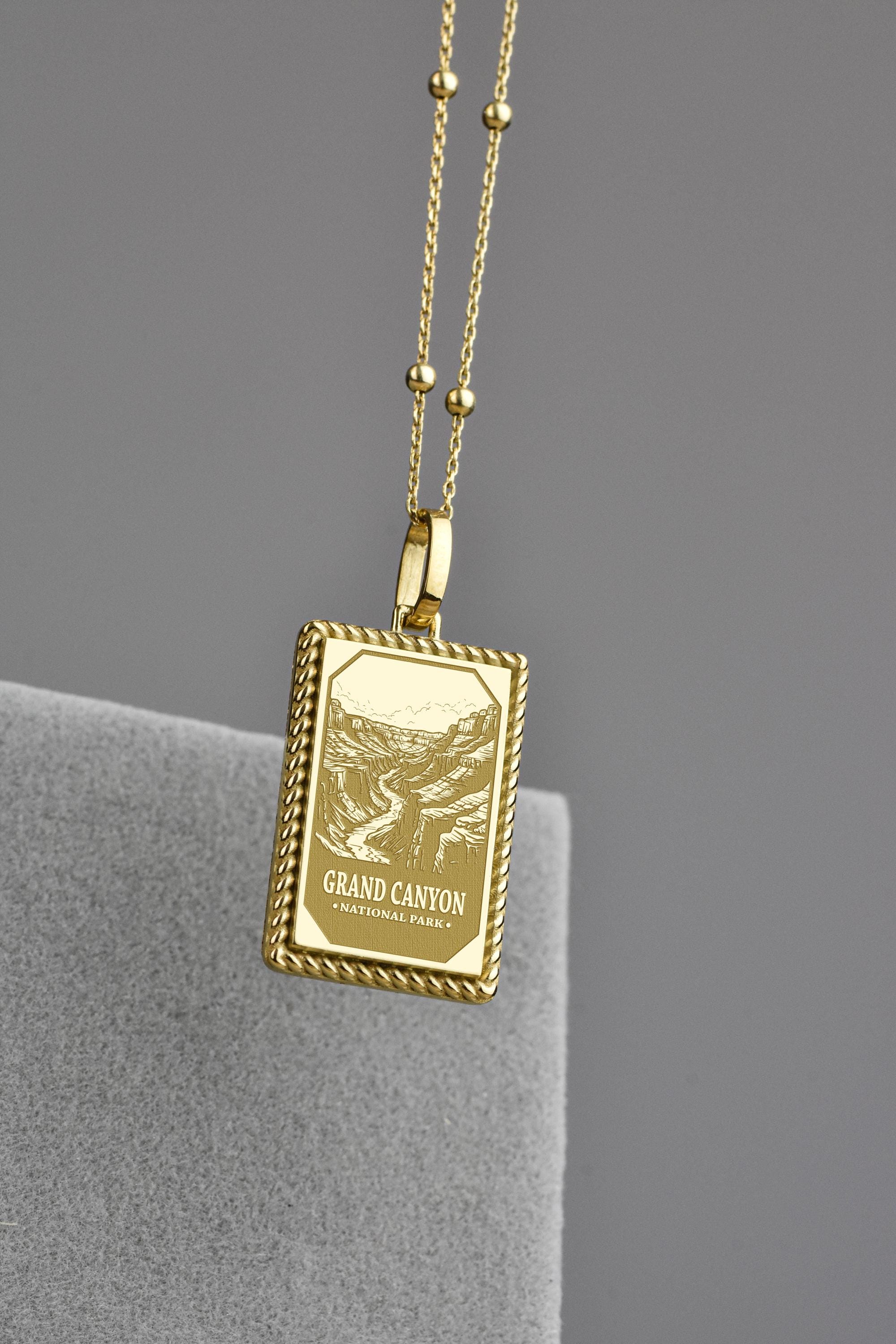 Collier South Park - Pendentif Carré En Résine Argenté Sur Cordon Noir - Neuf Avec étiquettes