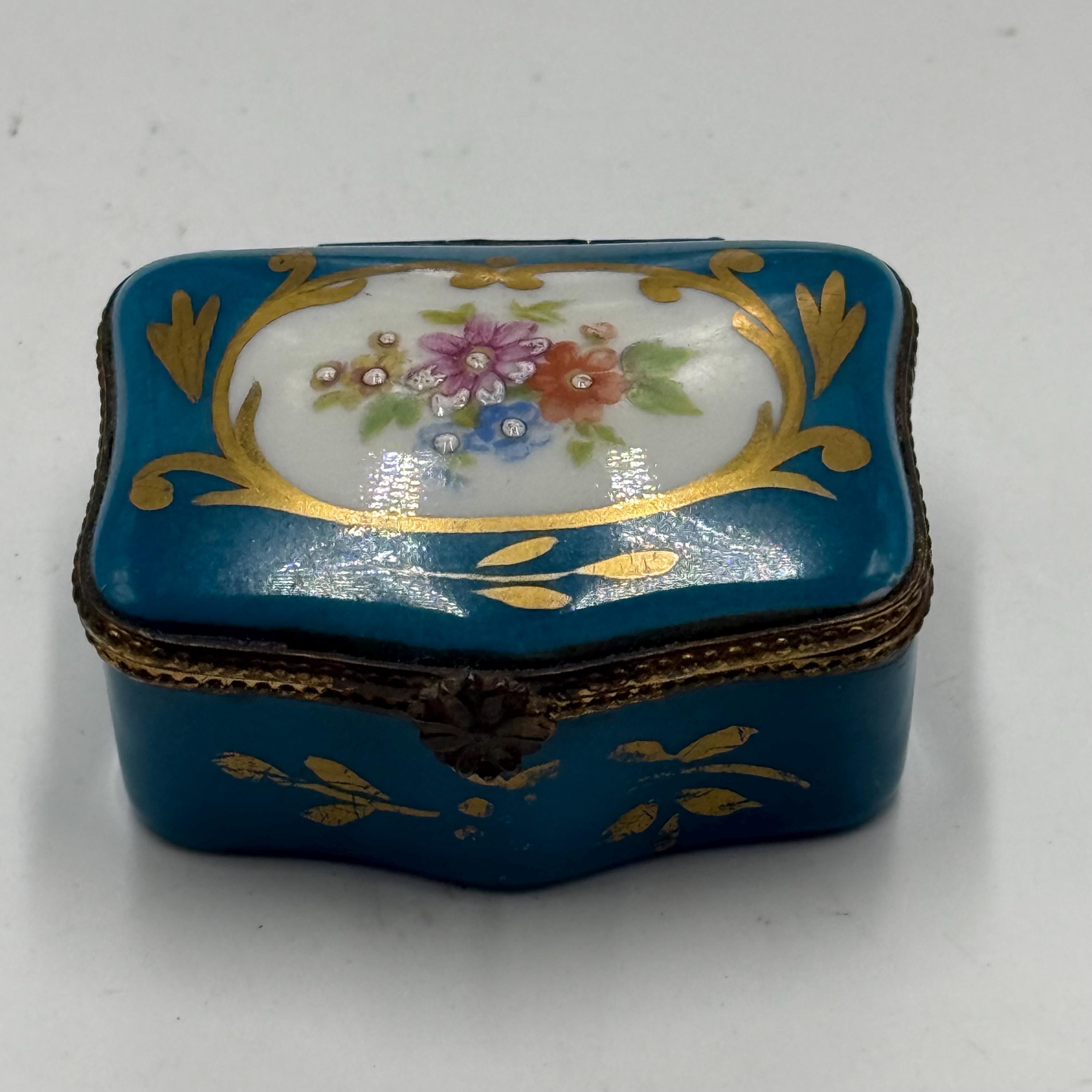 リモージュ　ミニチュア Amazon.co.jp: 本物のフランス製磁器手描きかわいいミニチュア