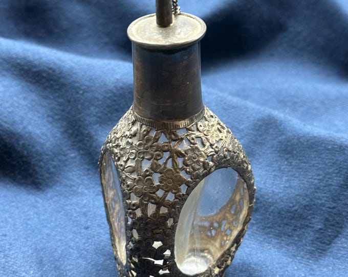 Antique Silver Filigree Perfume Bottle – Early 1900s Crystal Glass Scent Bottle – Victorian Art Nouveau Sterling Silver Overlay