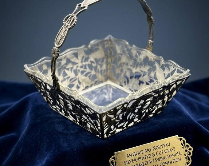 Antique Art Nouveau Silver Plated Centerpiece Basket with Glass Liner, Pierced Floral Metal Bonbonnière, Elegant Estate Find, Free Shipping
