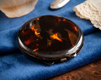 Estuche compacto vintage de los años 30, único en su clase, de auténtica concha jaspeada natural y latón | Estuche de tocador antiguo de lujo | Tamizador de malla original | Envío desde Italia