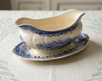 Villeroy & Boch Burgenland Blue Sauce Boat, Mettlach Vintage 1950s, French Saar Ceramic, Integrated Stand, Shabby Chic Retro Table Decor