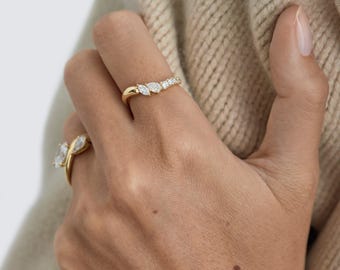 Leafy Diamond Band in 14K Gold – Marquise Cut & Round Lab-Grown Diamond Gold Ring for Women