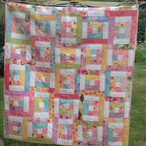 PDF Quilt Pattern, Modern Quilt Pattern for Jelly Rolls - 6 sizes - Backyard Bella