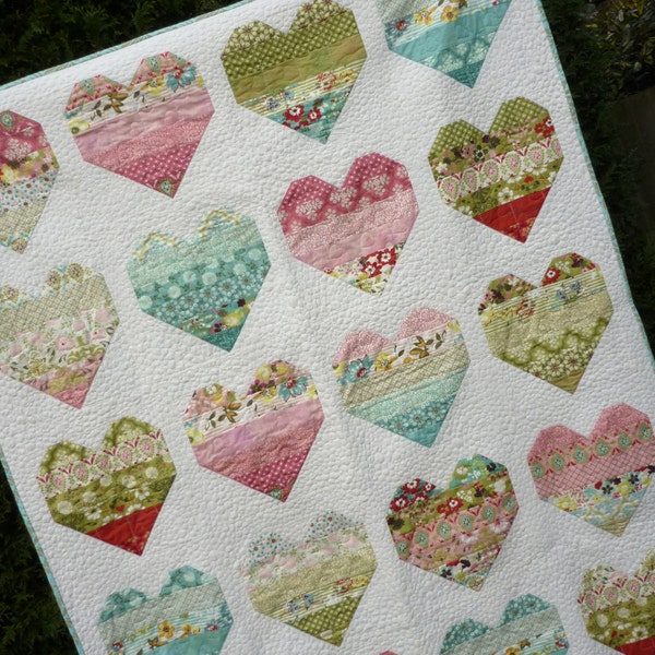 PDF Quilt Pattern,  Modern Quilt Pattern, Heart Quilt Pattern, 5 sizes Baby to King - Take Heart