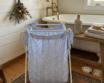 Cesto para la ropa sucia de algodón con estampado floral azul / Cesto de estilo rústico, decoración shabby chic