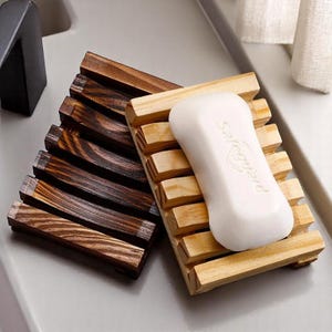 Natural Bamboo Soap Holder – Slatted Wooden Soap Dish for Bathroom or Kitchen