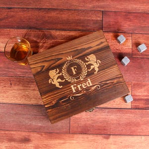 Groomsmen Gifts/Personalized Whiskey Glasses in Wooden Box/Groomsmen Proposal Box/Custom Personalized Wine Glasses/Groomsman Gift Box