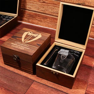 Personalized Whiskey Glass Set with Wooden Box/Whiskey Stone Set/Groomsmen Gift/Best Man Gift/Boyfriend Gift/Whiskey Gifts for Dad