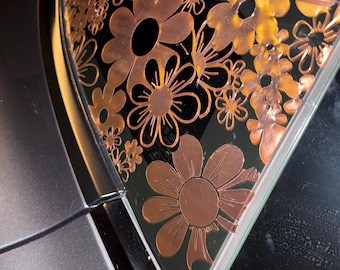 Retro Floral Car Decal|Groovy Vinyl Sticker| Vintage Flower Car Decal|70s Retro Aesthetic Vinyl Sticker|Boho Retro Floral Decal|Hippie Decal