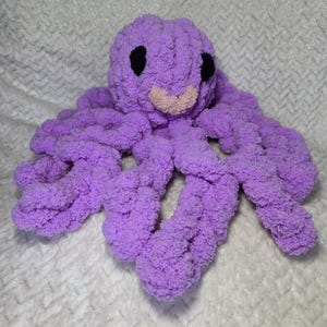 Omar the Chunky Knit Octopus – Handmade Baby Shower Gift, Soft Plush Toy, Ocean Nursery Decor, Custom Color Stuffed Animal