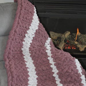 Handmade Chunky Knit Blanket: French Lilac & Gray Herringbone Throw